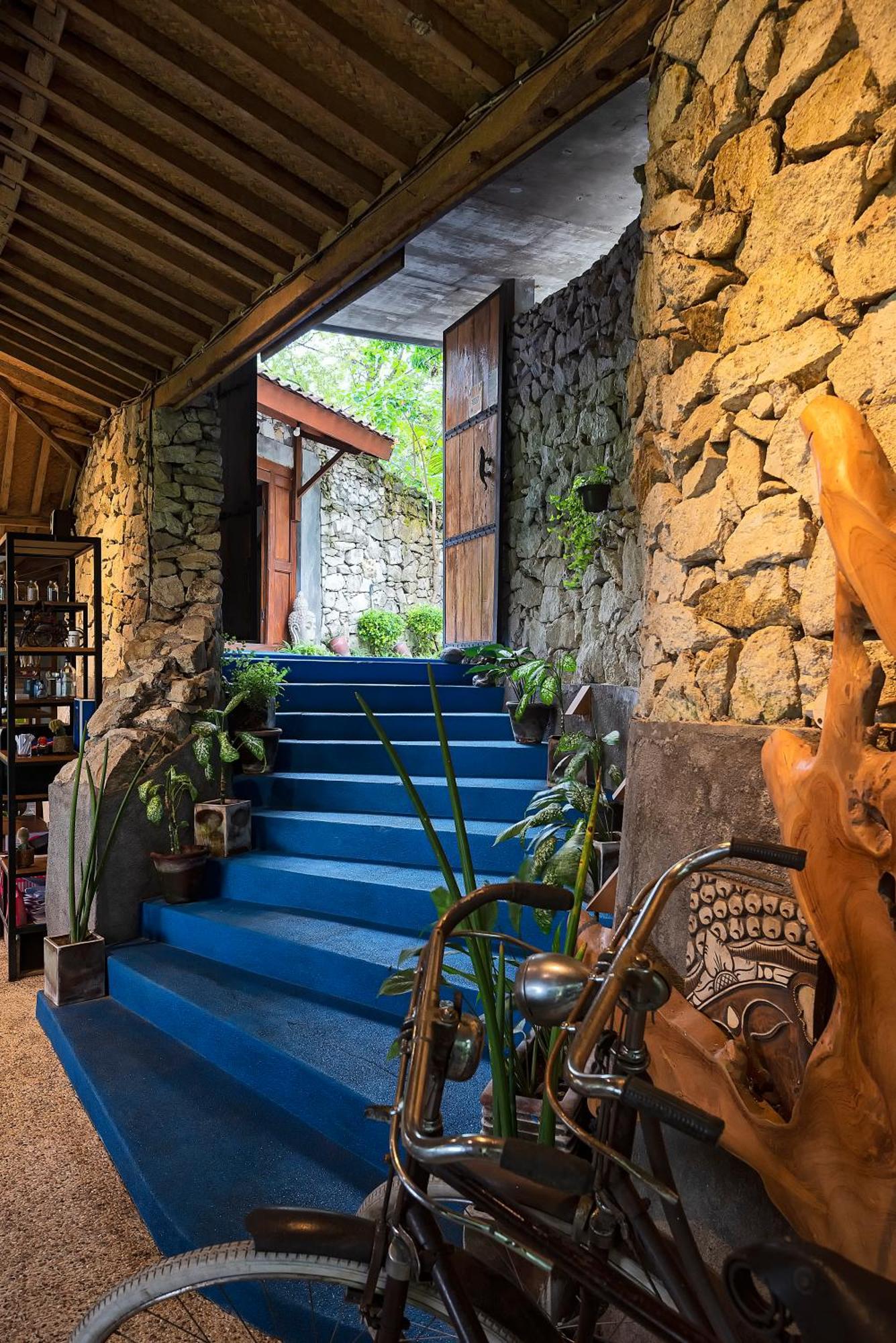 Villa Blue Steps Yogyakarta Exteriör bild