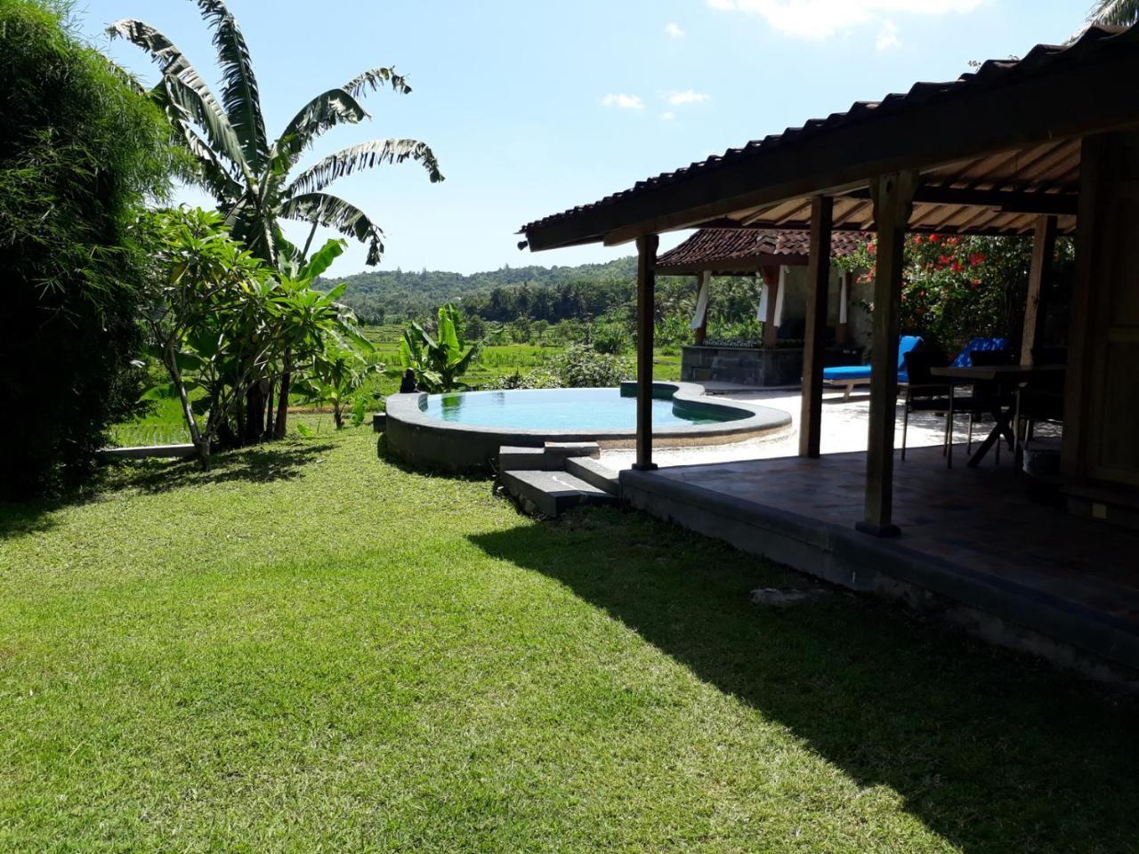 Villa Blue Steps Yogyakarta Exteriör bild